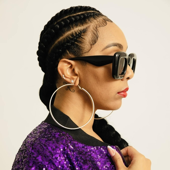 Meet your Posher, Cherell - Picture 1 of 1